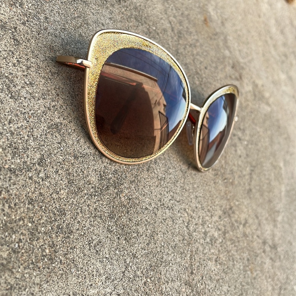 Vintage. Gold Sparkle Cat Eye Frame with POLO case - Picture 2 of 6